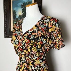 Madewell Black Floral V-Neck Midi Dress